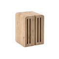 **Technische Titel in het Nederlands: Minimalistisch Houten Blok met Ventilatieopeningen**