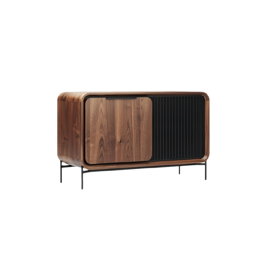 Moderne Houten Dressoir met Gelaagd Design en Metaalaccenten